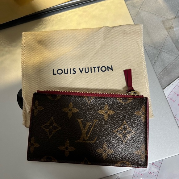 Louis Vuitton Zip Up Card Holder - Picture 2 of 7